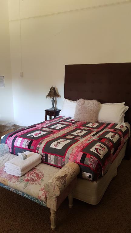 Suites On Avon York Kültér fotó